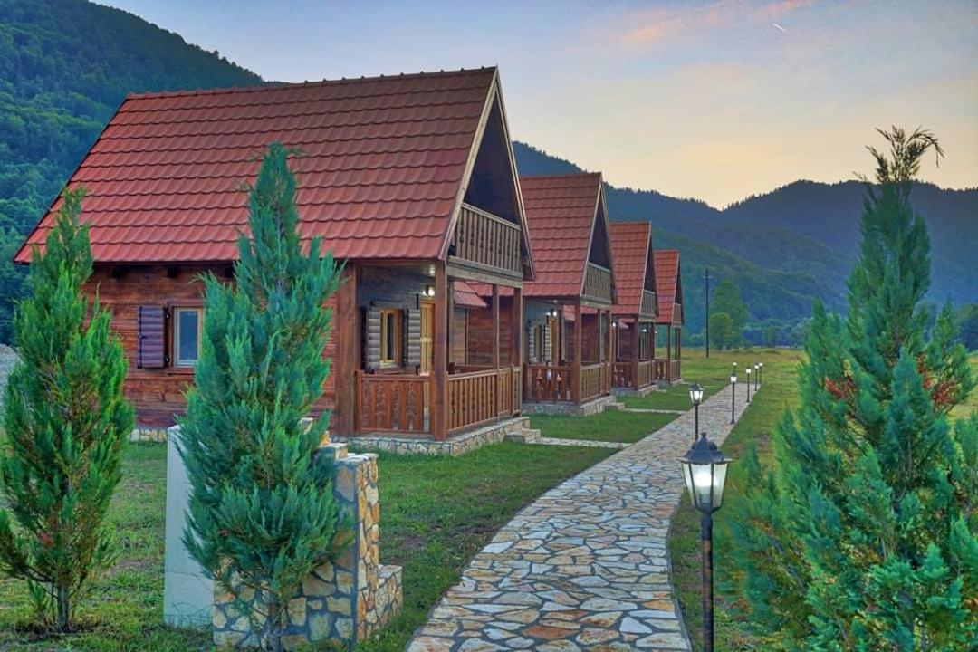 Brvnare Tomovic * Kolasin
